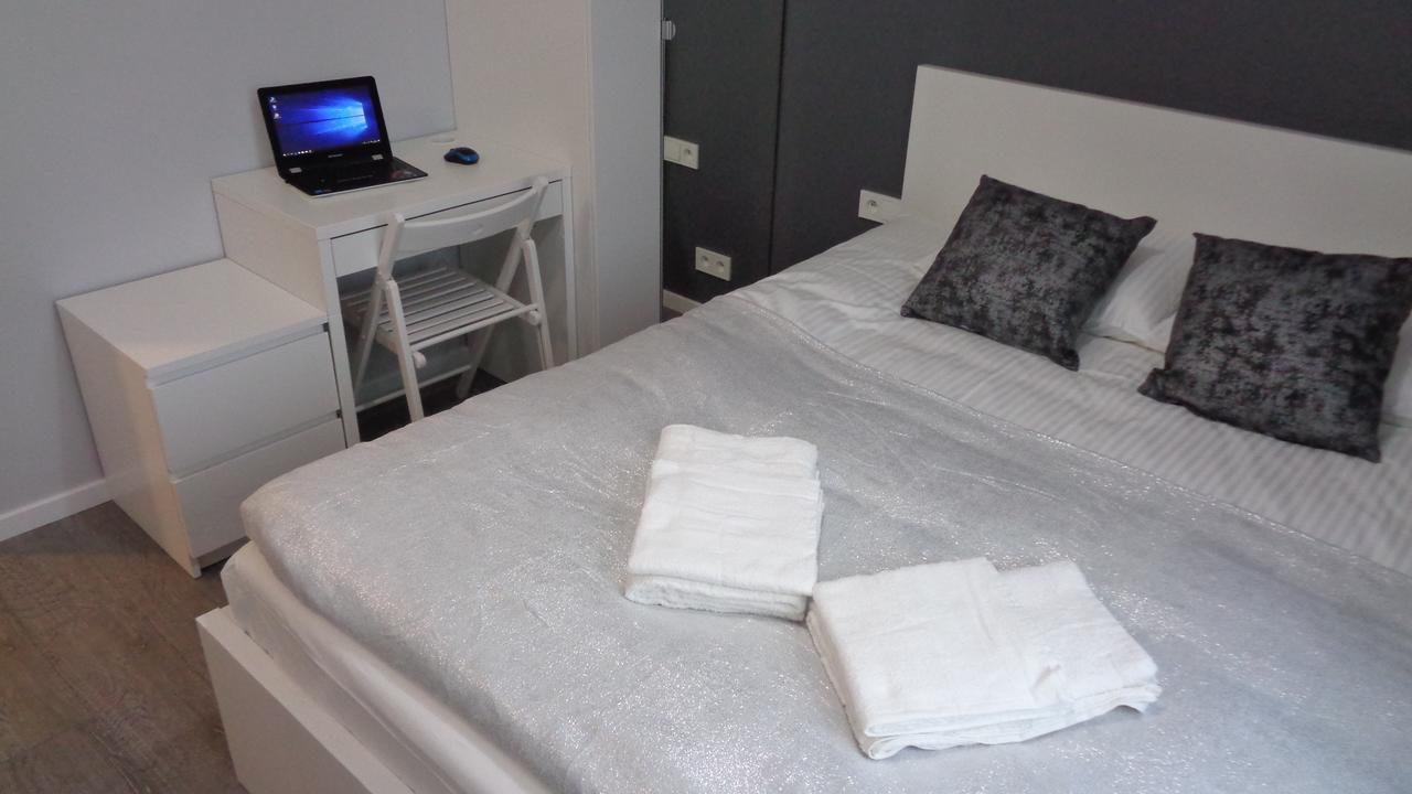Pokoje Zachodnia 2F Apartment เบียวิสตอก ภายนอก รูปภาพ