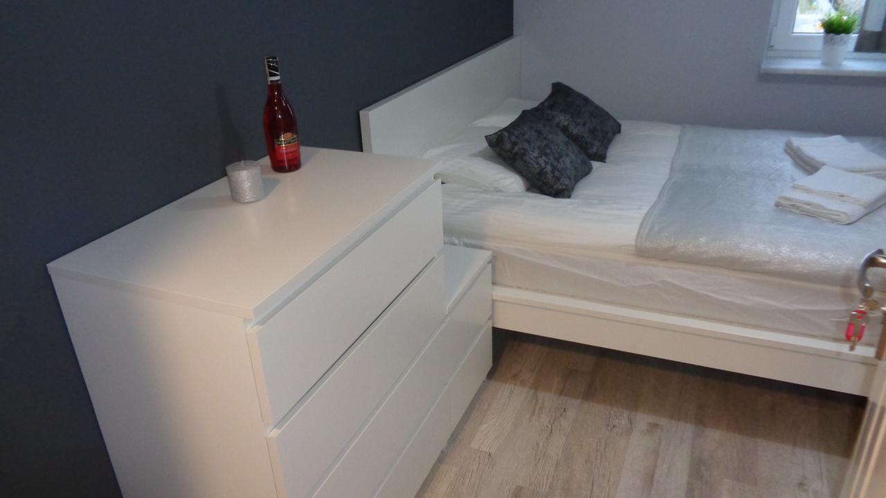 Pokoje Zachodnia 2F Apartment เบียวิสตอก ภายนอก รูปภาพ