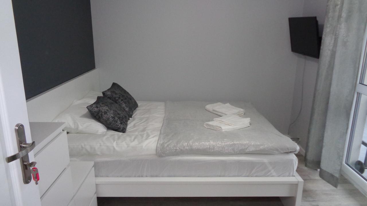 Pokoje Zachodnia 2F Apartment เบียวิสตอก ภายนอก รูปภาพ